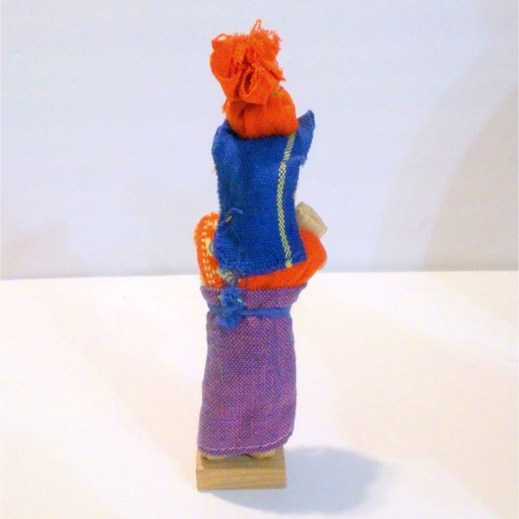Vintage Hand Made Guatemalan Souvenir Doll - Picture 3 of 5